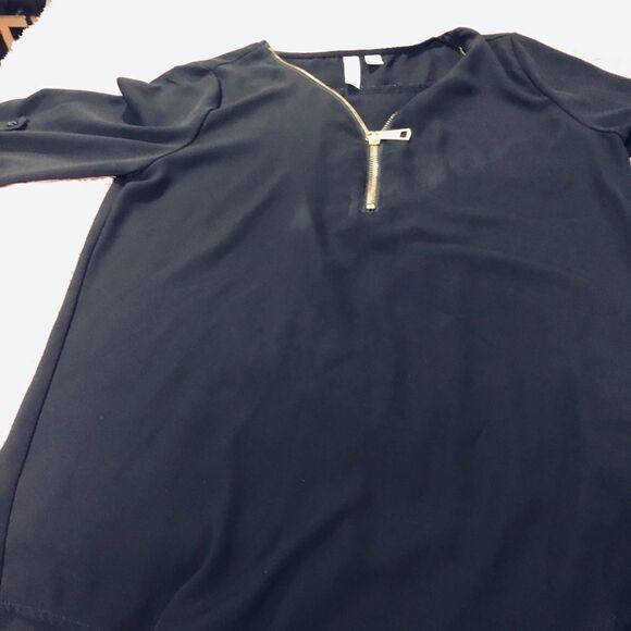 PinkBlush Blouse - SIZE M - Picture 10 of 11